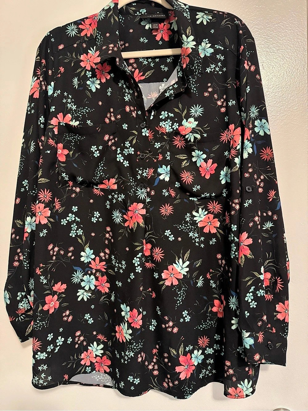 Lane Bryant Floral Button-Down Top in Black Size 18/20